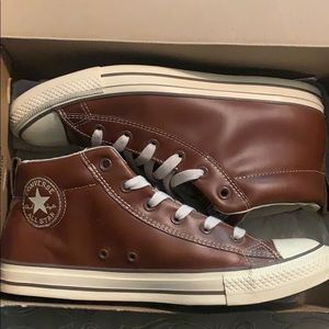 Converse leather size 10
